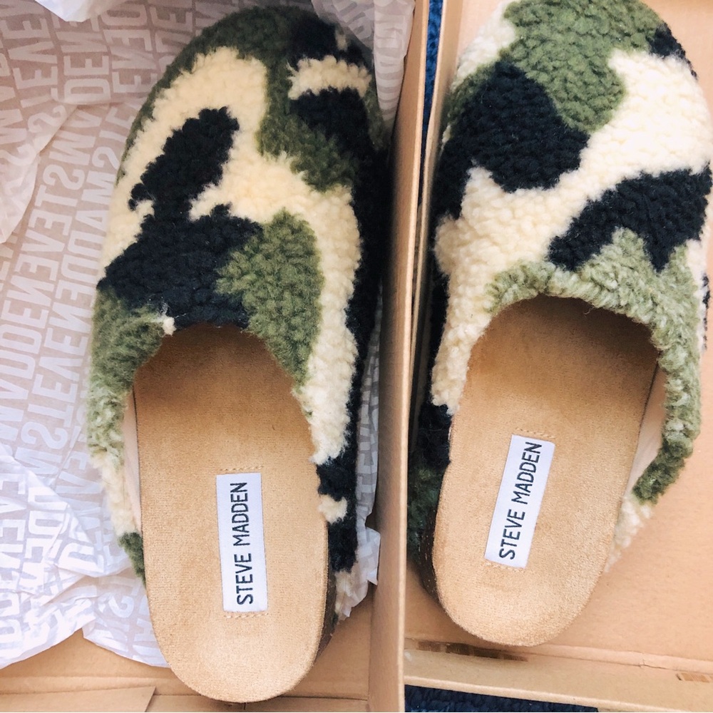 Steve Madden Women Size 7 NEW Vesa Camoflage Clog Slip on Shoe